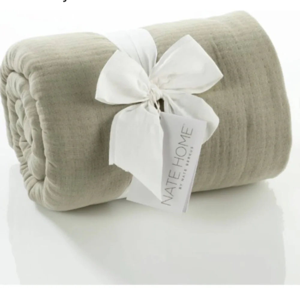 Nate Home Cotton Matelasse Blanket King, Color: Sage Green